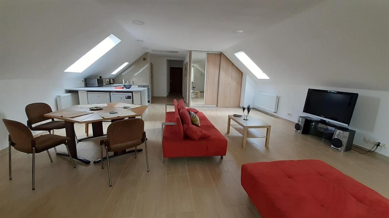Abra-Fed Apartament Kalinowka لوبلين المظهر الخارجي الصورة